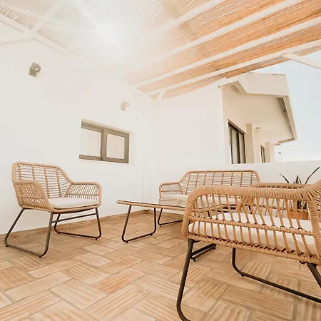 Triplex With Two Rooftop